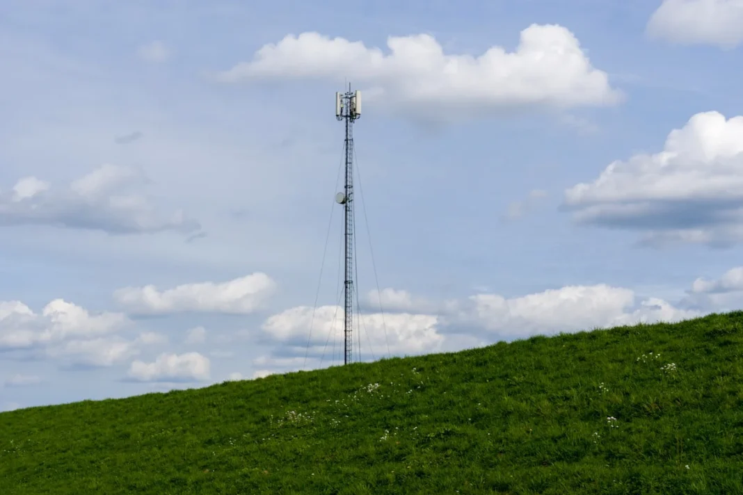 best mobile network coverage in rural scotland - None