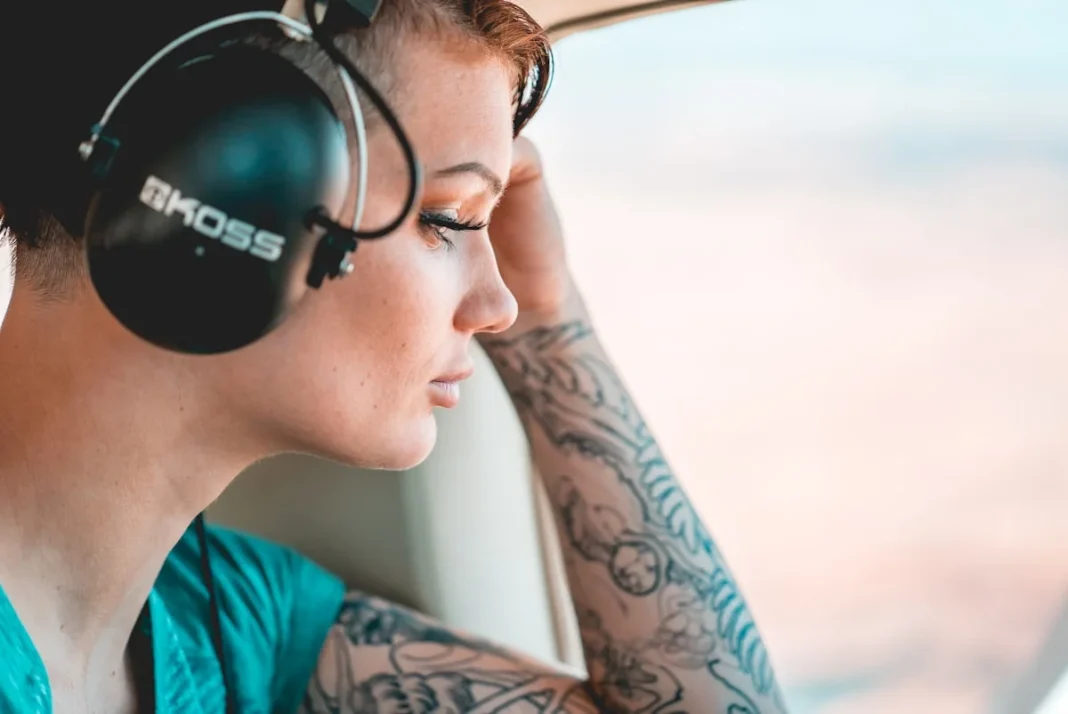 best noise cancelling headphones for flying usa - Westwind Air Service Grand Canyon Air Tours